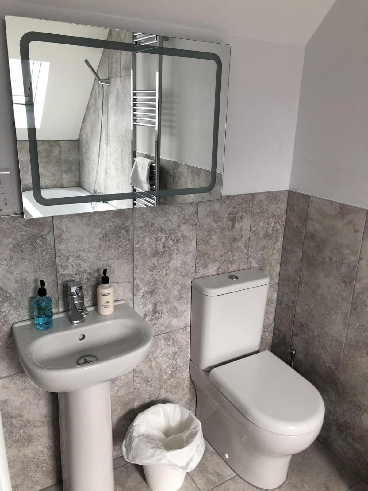 Hamilton Arms Suites Midhurst Szoba fotó